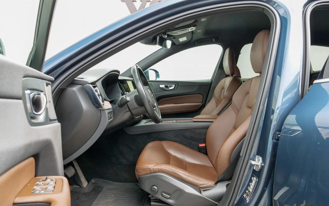 Volvo XC 60 cena 164900 przebieg: 118820, rok produkcji 2020 z Barcin małe 529